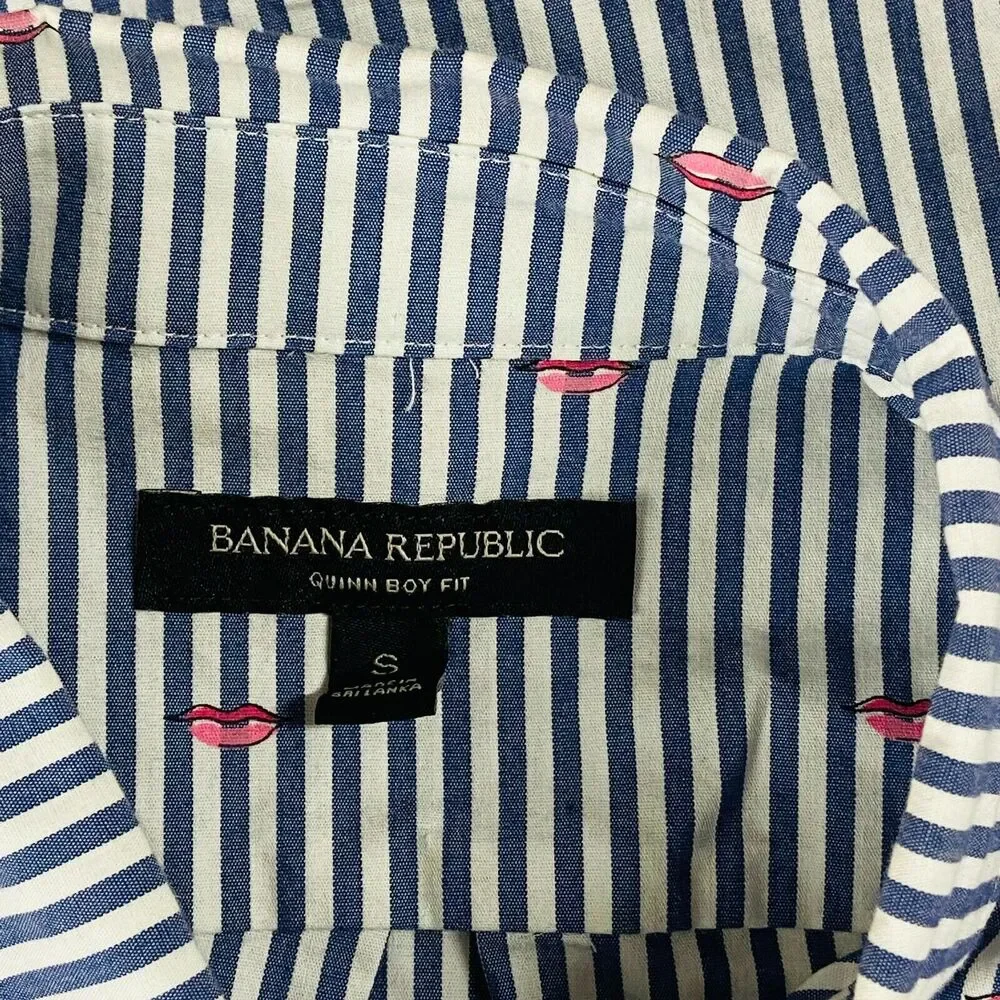Banana Republic S Shirt Blue White Striped Quinn Boy Button Up Lip Novelty AS7 - Picture 3 of 5